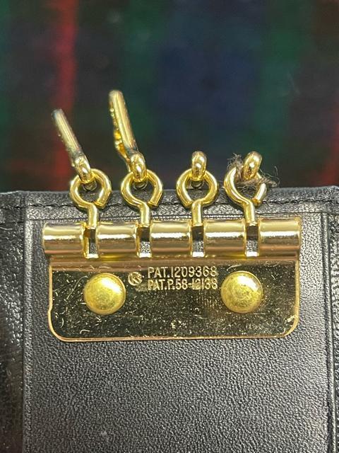 �y�V�i�E�^�O�t���zGIANNI VALENTINO �L�[�P�[�X �{�v �u���b�N �S�[���h���� �� �j���t�@�b�V������ 