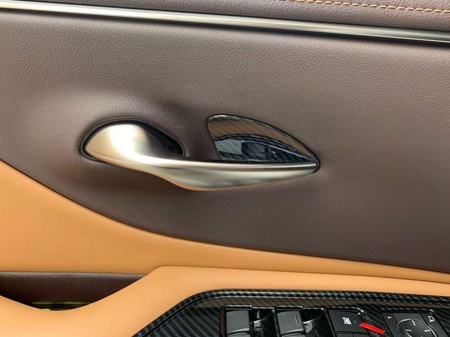 レクサス ES300H AXZH10 ES カーボン調 インナー ドアハンドルカバー < 自動車/バイク レクサス ES300H AXZH10 ES カーボン調 インナー ドアハンドルカバー < 自動車/バイク