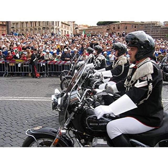 イタリア直輸入 MOTO GUZZI - 1:24 - 750 V7 CARABINIERI 1966 < ホビー  イタリア直輸入 MOTO GUZZI - 1:24 - 750 V7 CARABINIERI 1966 < ホビーの