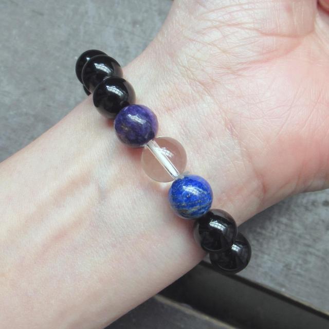 ラピスラズリxチャロアイトxスギライトxオニキス 天然石 < 女性アクセサリー/時計 ラピスラズリxチャロアイトxスギライトxオニキス 天然石 < 女性アクセサリー/時計の