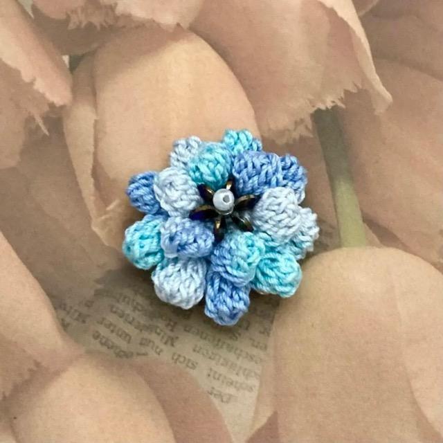 ハンドメイド♪レース編み ぽこぽこ花びらのお花モチーフブローチ < 女性ファッション  ハンドメイド♪レース編み ぽこぽこ花びらのお花モチーフブローチ  < 女性ファッションの