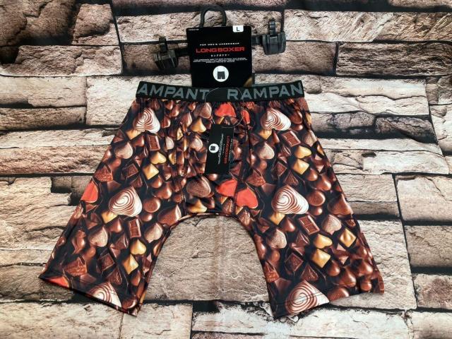 送料無料!チョコ転写柄でBIGインパクト!【RAMPANT】メンズストレッチロング丈ボクサーブリーフ(画像から)1枚 < 男性ファッション  送料無料!チョコ転写柄でBIGインパクト!【RAMPANT】メンズストレッチロング丈ボクサーブリーフ(画像から)1枚 < 男性ファッションの