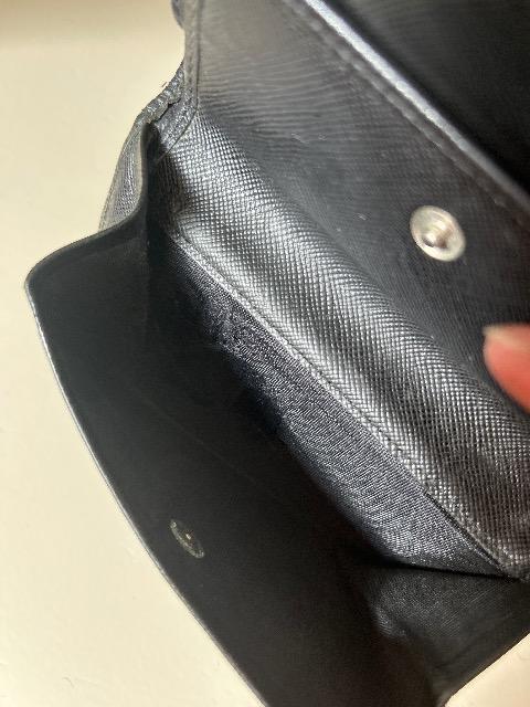 プラダ PRADA 二つ折り財布 黒 送料込み < ブランド プラダ PRADA 二つ折り財布 黒 送料込み < ブランドの