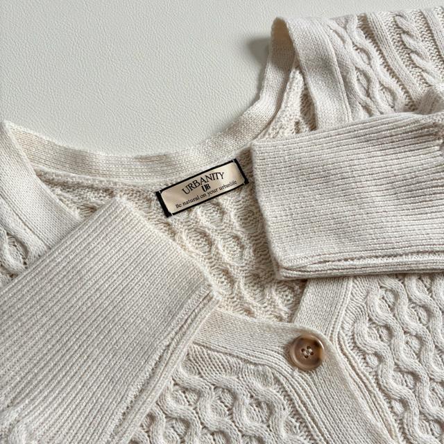 ◆極美品◆ケーブルショート丈長袖ニットカーディガン◆アイボリーホワイト◆大きめ < 女性ファッション ◆極美品◆ケーブルショート丈長袖ニットカーディガン◆アイボリーホワイト◆大きめ < 女性ファッションの