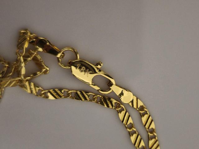 遺品整理 ネックレス 18k刻印有り 50cm < 女性アクセサリー/時計 遺品整理 ネックレス 18k刻印有り 50cm < 女性アクセサリー/時計の