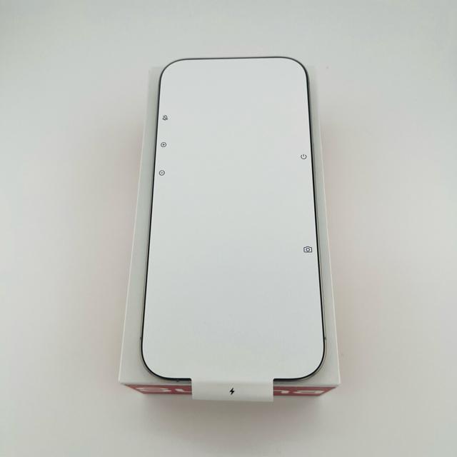 �������g�p�@iPhone 16 128 GB SIM �t���[�@�i�`������ �� �Ɠd/AV�� 