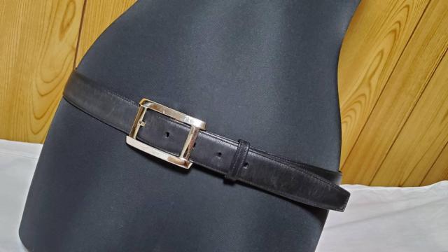 正規 カルティエ アルディロン タンクL シルバーバックル リバーシブルレザー ベルト 黒×茶 < ブランド 正規 カルティエ アルディロン タンクL シルバーバックル リバーシブルレザー ベルト 黒×茶 < ブランドの