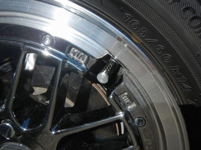 アトレー 取付例あり 高級感抜群カーボンエアバルブロング < 自動車/バイク アトレー 取付例あり 高級感抜群カーボンエアバルブロング < 自動車/バイク