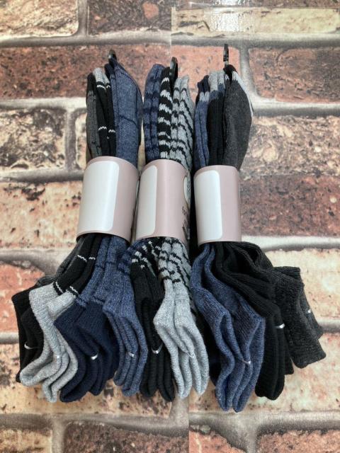 数量限定超特価!『9足組』直角ヒール設計で足にFITする!!快適・綿混メンズスニーカーソックス(D柄) < 男性ファッション 数量限定超特価!『9足組』直角ヒール設計で足にFITする!!快適・綿混メンズスニーカーソックス(D柄) < 男性ファッションの