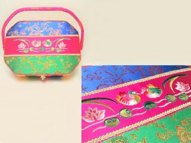 ◎刺繍 ・模様小物入れ/カラフルケース◆ < インテリア/ライフ  ◎刺繍 ・模様小物入れ/カラフルケース◆ < インテリア/ライフの