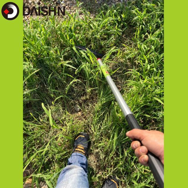 草刈り 道具 立ったまま 草刈り鎌 長柄 1350mm 草取り道具 除草 畑 庭 あぜ 立ち鎌 草抜 公園 カマ 園芸 草刈り < ペット/手芸/園芸  草刈り 道具 立ったまま 草刈り鎌 長柄 1350mm 草取り道具 除草 畑 庭 あぜ 立ち鎌 草抜 公園 カマ 園芸 草刈り < ペット/手芸/園芸の