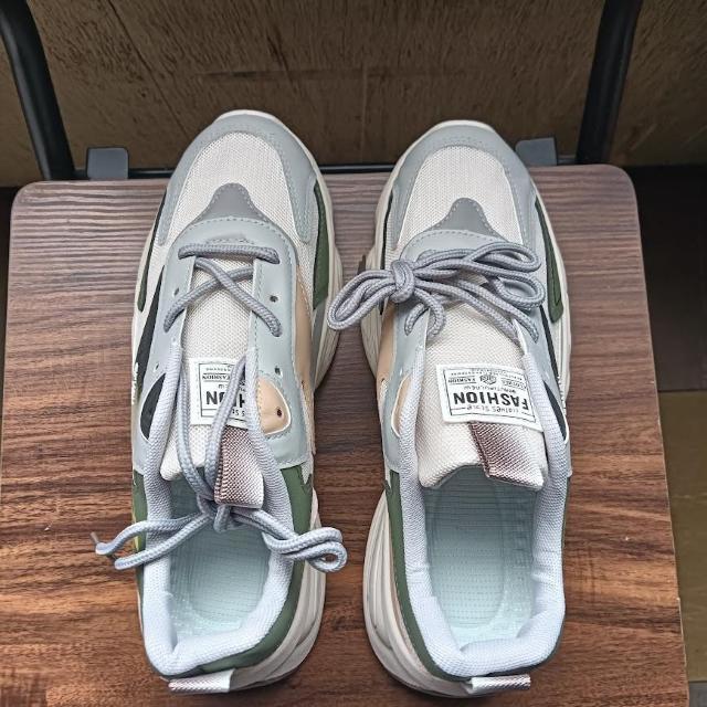 新品 25cm 男女兼用 スニーカー グレー シューズ 靴 メンズ レディース < 男性ファッション  新品 25cm 男女兼用 スニーカー グレー シューズ 靴 メンズ レディース < 男性ファッションの