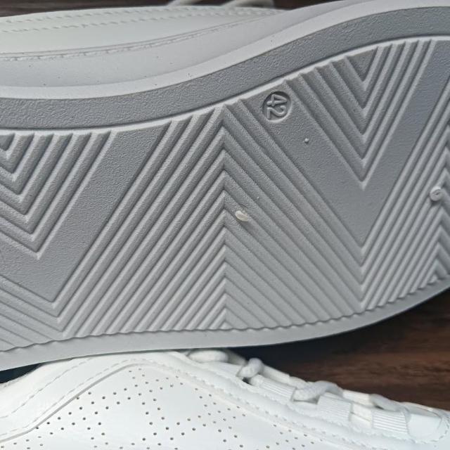 新品 26cm メンズ スニーカー ホワイト シューズ 靴 42 おしゃれ < 男性ファッション  新品 26cm メンズ スニーカー ホワイト シューズ 靴 42 おしゃれ < 男性ファッションの