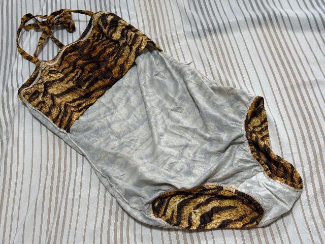 ���C���h�ȃ^�C�K�[�X�g���C�v�����C�x���g�ߑ��p�z���^�[�l�b�N������M-L�T�C�Y