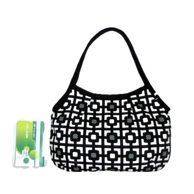 【マチなしグラニーバッグ】◆北欧◆モダン黒キューブ×白地 < 女性ファッション 【マチなしグラニーバッグ】◆北欧◆モダン黒キューブ×白地 < 女性ファッションの