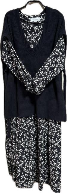 感謝を込めて★LeSportsacショルダー・ポーチ★ロペピクニックワンピ・studio clipニットベスト★1000円スタート < ブランド 感謝を込めて★LeSportsacショルダー・ポーチ★ロペピクニックワンピ・studio clipニットベスト★1000円スタート < ブランドの