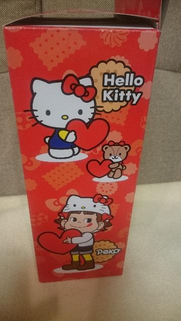 開封 不二家ペコちゃん×ハローキティ40周年コラボ 人形 2014 < アニメ/コミック/キャラクター 開封 不二家ペコちゃん×ハローキティ40周年コラボ 人形 2014 < アニメ/コミック/キャラクターの