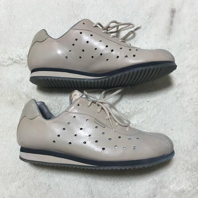 激レア 正規品 ヴィンテージ シャネル レザースニーカー ピンクベージュ 37 < ブランド  激レア 正規品 ヴィンテージ シャネル レザースニーカー ピンクベージュ 37 < ブランドの