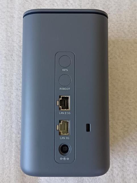  Docomo @ wifi[^[@ z[[^[  ER02   home TGv  PC{/Ӌ@ 