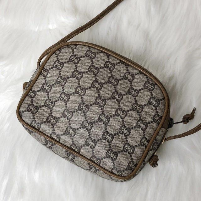 【良品】GUCCI グッチ ショルダーバッグ グッチプラス GGプラス ヴィンテージ < ブランド 【良品】GUCCI グッチ ショルダーバッグ グッチプラス GGプラス ヴィンテージ < ブランドの