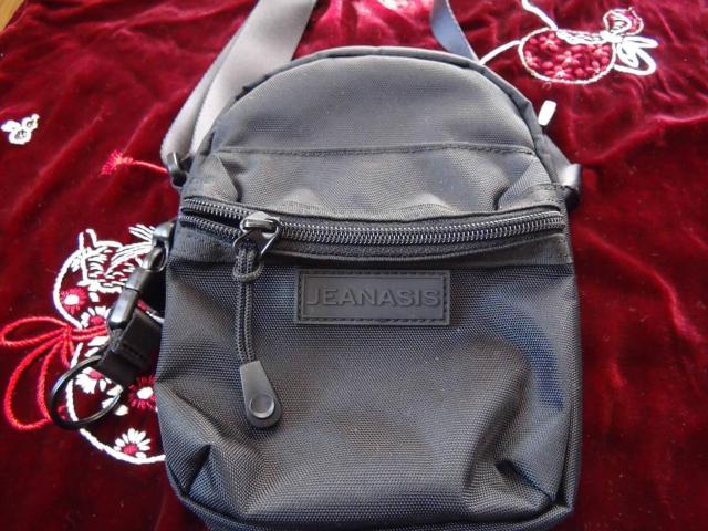 JEANASIS̃V_[obOI  uh 