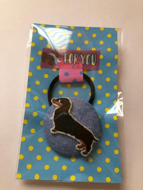 ハンドメイド ヘアゴム 特大 くるみボタン かわいいダックスちゃん♪ < 女性ファッション  ハンドメイド ヘアゴム 特大 くるみボタン かわいいダックスちゃん♪ < 女性ファッションの