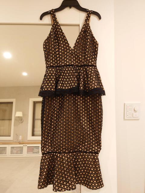 黒ベージュひざ丈ワンピース 網網 Mサイズ < 女性ファッション  黒ベージュひざ丈ワンピース 網網 Mサイズ  < 女性ファッションの