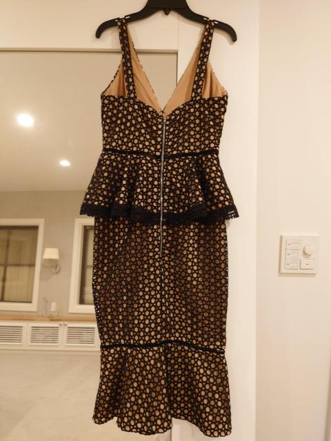 黒ベージュひざ丈ワンピース 網網 Mサイズ < 女性ファッション  黒ベージュひざ丈ワンピース 網網 Mサイズ < 女性ファッションの