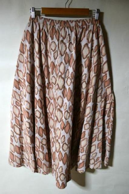 新品 チャイハネ ジャングルスカート ロングスカート ライトブラウン フリーサイズ レディース フレアスカート ギャザースカート < ブランド 新品 チャイハネ ジャングルスカート ロングスカート ライトブラウン フリーサイズ レディース フレアスカート ギャザースカート < ブランドの