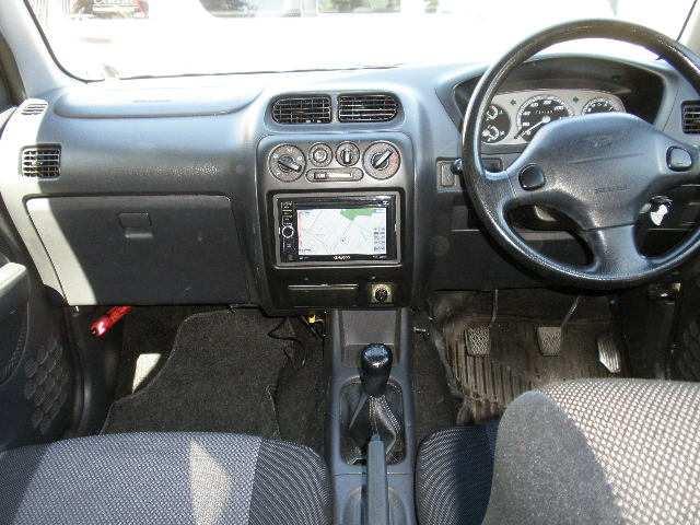 4WDԂǂу^[{5MTԌ^ؐlC̍  /oCN