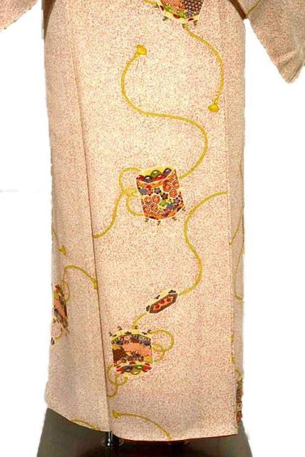 小紋 中古 着物 送料無料 身丈159.5cm 裄丈64.5cm 最高級 新品同様 縮緬 ろうけつ染め 貝桶花文 正絹 T3585 < 女性ファッション  小紋 中古 着物 送料無料 身丈159.5cm 裄丈64.5cm 最高級 新品同様 縮緬 ろうけつ染め 貝桶花文 正絹 T3585 < 女性ファッションの