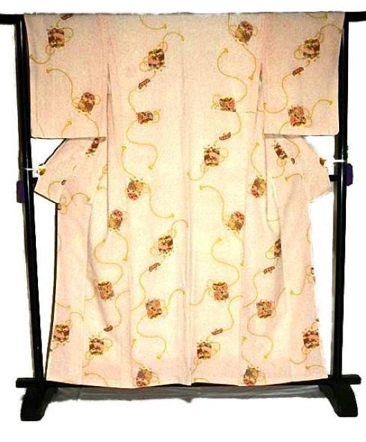 小紋 中古 着物 送料無料 身丈159.5cm 裄丈64.5cm 最高級 新品同様 縮緬 ろうけつ染め 貝桶花文 正絹 T3585 < 女性ファッション  小紋 中古 着物 送料無料 身丈159.5cm 裄丈64.5cm 最高級 新品同様 縮緬 ろうけつ染め 貝桶花文 正絹 T3585 < 女性ファッションの