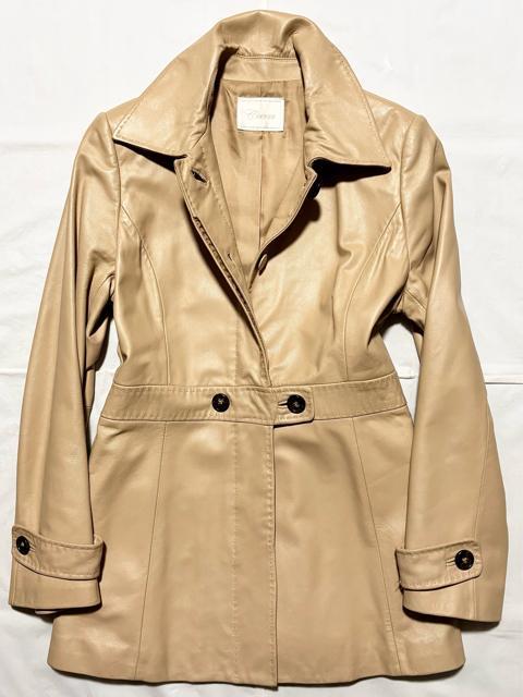 新品 近い 美品 Gara 高級 柔らか 羊革 ラム レザー ジャケット コート L ベージュ 冬 アウター シンプル コンサバ系 < 女性ファッション  新品 近い 美品 Gara 高級 柔らか 羊革 ラム レザー ジャケット コート L ベージュ 冬 アウター シンプル コンサバ系 < 女性ファッションの