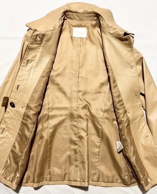 新品 近い 美品 Gara 高級 柔らか 羊革 ラム レザー ジャケット コート L ベージュ 冬 アウター シンプル コンサバ系 < 女性ファッション  新品 近い 美品 Gara 高級 柔らか 羊革 ラム レザー ジャケット コート L ベージュ 冬 アウター シンプル コンサバ系 < 女性ファッションの