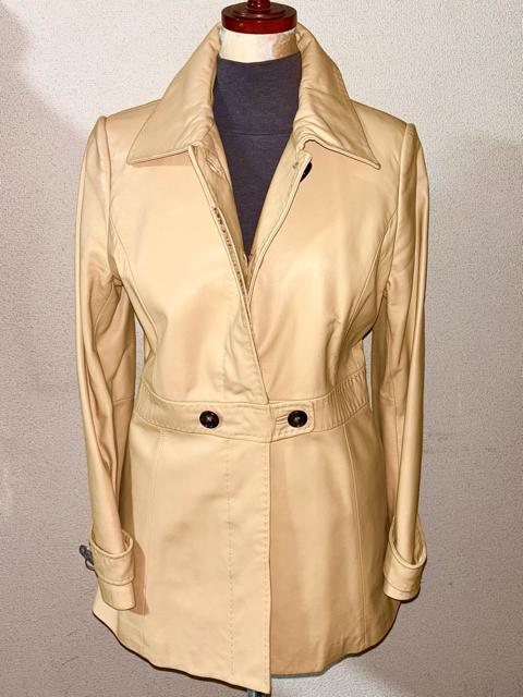 新品 近い 美品 Gara 高級 柔らか 羊革 ラム レザー ジャケット コート L ベージュ 冬 アウター シンプル コンサバ系 < 女性ファッション  新品 近い 美品 Gara 高級 柔らか 羊革 ラム レザー ジャケット コート L ベージュ 冬 アウター シンプル コンサバ系 < 女性ファッションの