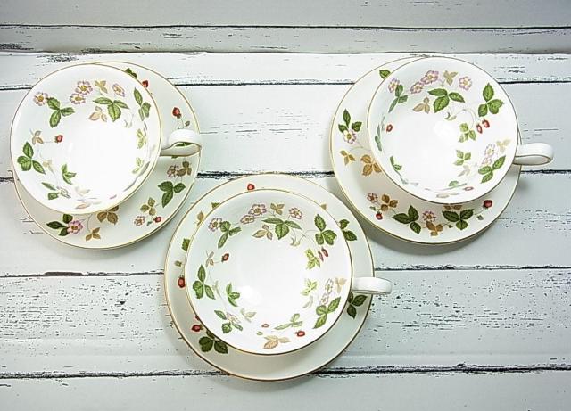 500円スタ★正規品極美ウエッジウッドワイルドストロベリー ティーカップ&ソーサー3P お家カフェ用に < インテリア/ライフ 500円スタ★正規品極美ウエッジウッドワイルドストロベリー ティーカップ&ソーサー3P お家カフェ用に < インテリア/ライフの