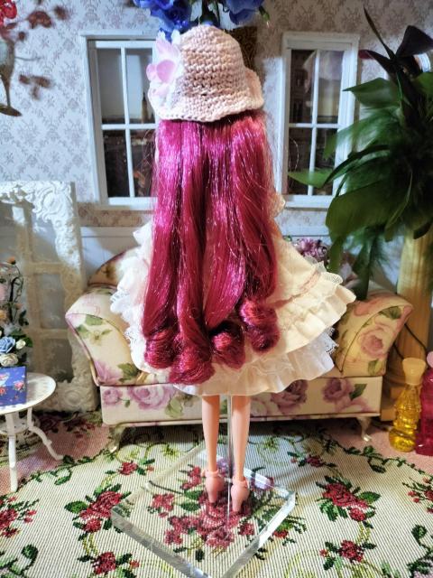 ジェニーFriendスージー可動ボディ本体&アウトフィットセット < おもちゃ ジェニーFriendスージー可動ボディ本体&アウトフィットセット < おもちゃの