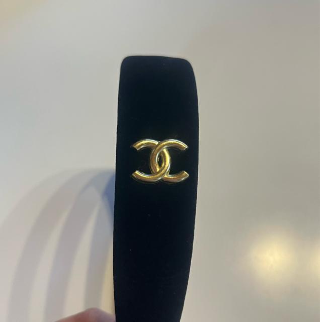 CHANEL �V���l�� �m�x���e�B ���B���e�[�W�@�J�`���[�V���@�w�A�A�N�Z�T���[ �� �u�����h�� 