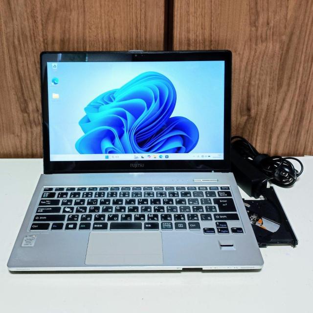 FUJITSU LIFEBOOK Corei5 ������10GB SSD512GB Web�J���� Windows11 Office �� PC�{��/���Ӌ@��� 
