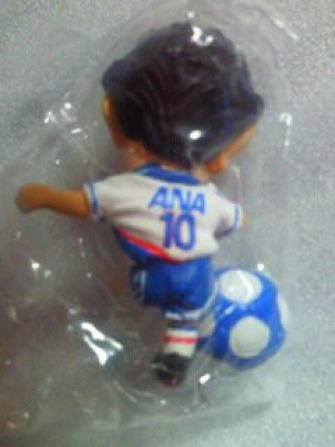 サッカー 中村俊輔 横浜F・マリノス ユニフォーム 姿 背番号 10 ボールキック フィギュア < ホビー  サッカー 中村俊輔 横浜F・マリノス ユニフォーム 姿 背番号 10 ボールキック フィギュア < ホビーの