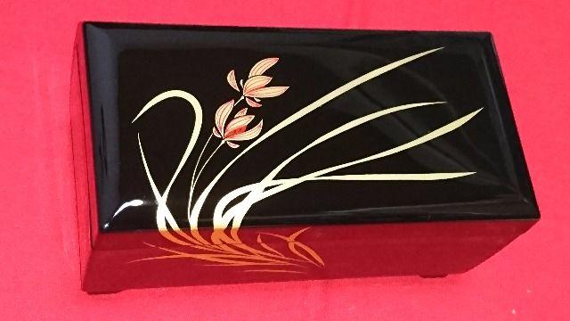 ☆新品☆マルセイアート☆オルゴール付ジュエルボックス☆黒塗金蘭☆曲:荒城の月☆ < インテリア/ライフ  ☆新品☆マルセイアート☆オルゴール付ジュエルボックス☆黒塗金蘭☆曲:荒城の月☆  < インテリア/ライフの