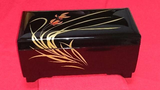 ☆新品☆マルセイアート☆オルゴール付ジュエルボックス☆黒塗金蘭☆曲:荒城の月☆ < インテリア/ライフ  ☆新品☆マルセイアート☆オルゴール付ジュエルボックス☆黒塗金蘭☆曲:荒城の月☆ < インテリア/ライフの