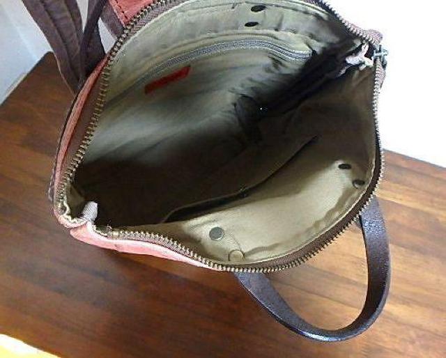 ◆C'omodo +plust コモドプラスト 本革 デイバッグ ブラウン リュック < 女性ファッション  ◆C'omodo +plust コモドプラスト 本革 デイバッグ ブラウン リュック < 女性ファッションの