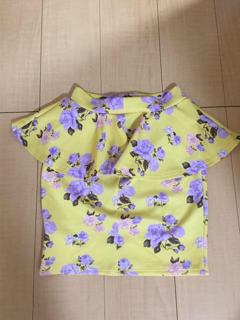 ペプラムタイトミニ★イエローバラ柄★SからMくらい < 女性ファッション  ペプラムタイトミニ★イエローバラ柄★SからMくらい < 女性ファッションの