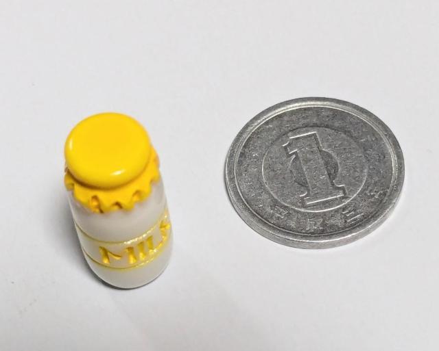 ミニチュア★牛乳瓶@★イエロー★ミルク★MILK★色違いあります♪ドールハウスに★ < おもちゃ  ミニチュア★牛乳瓶@★イエロー★ミルク★MILK★色違いあります♪ドールハウスに★ < おもちゃの