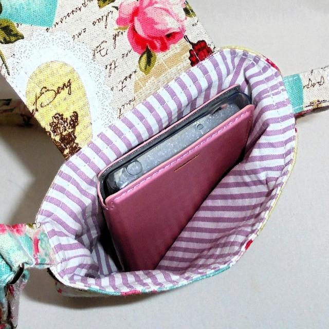 ◆クラシカルハート・薔薇・蝶×パステルグリーン系◆スマホポシェット ショルダー ポーチ < 女性ファッション ◆クラシカルハート・薔薇・蝶×パステルグリーン系◆スマホポシェット ショルダー ポーチ < 女性ファッションの