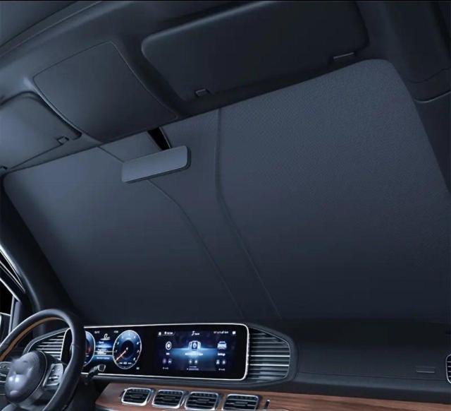 フロント用サンシェード 145cm x 80cm ブラック 折りたたみ式 < 自動車/バイク フロント用サンシェード 145cm x 80cm ブラック 折りたたみ式 < 自動車/バイク