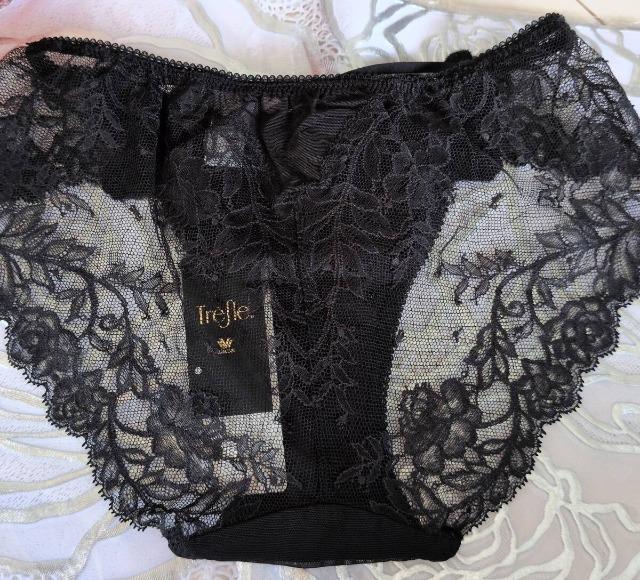 Trefle/トレフル/88G/椿/ノーマルスタンダードショーツ/黒BL/M/レース左右対称個体 < 女性ファッション  Trefle/トレフル/88G/椿/ノーマルスタンダードショーツ/黒BL/M/レース左右対称個体 < 女性ファッションの