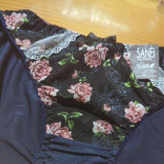 新品衣類 紺花柄 LL < 女性ファッション  新品衣類 紺花柄 LL < 女性ファッションの