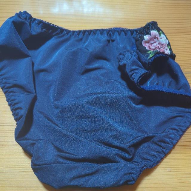 新品衣類 紺花柄 LL < 女性ファッション  新品衣類 紺花柄 LL < 女性ファッションの